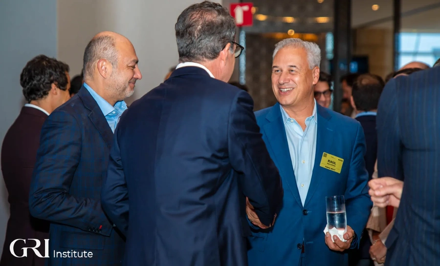 Networking in GRI Awards Real Estate Mexico 2025